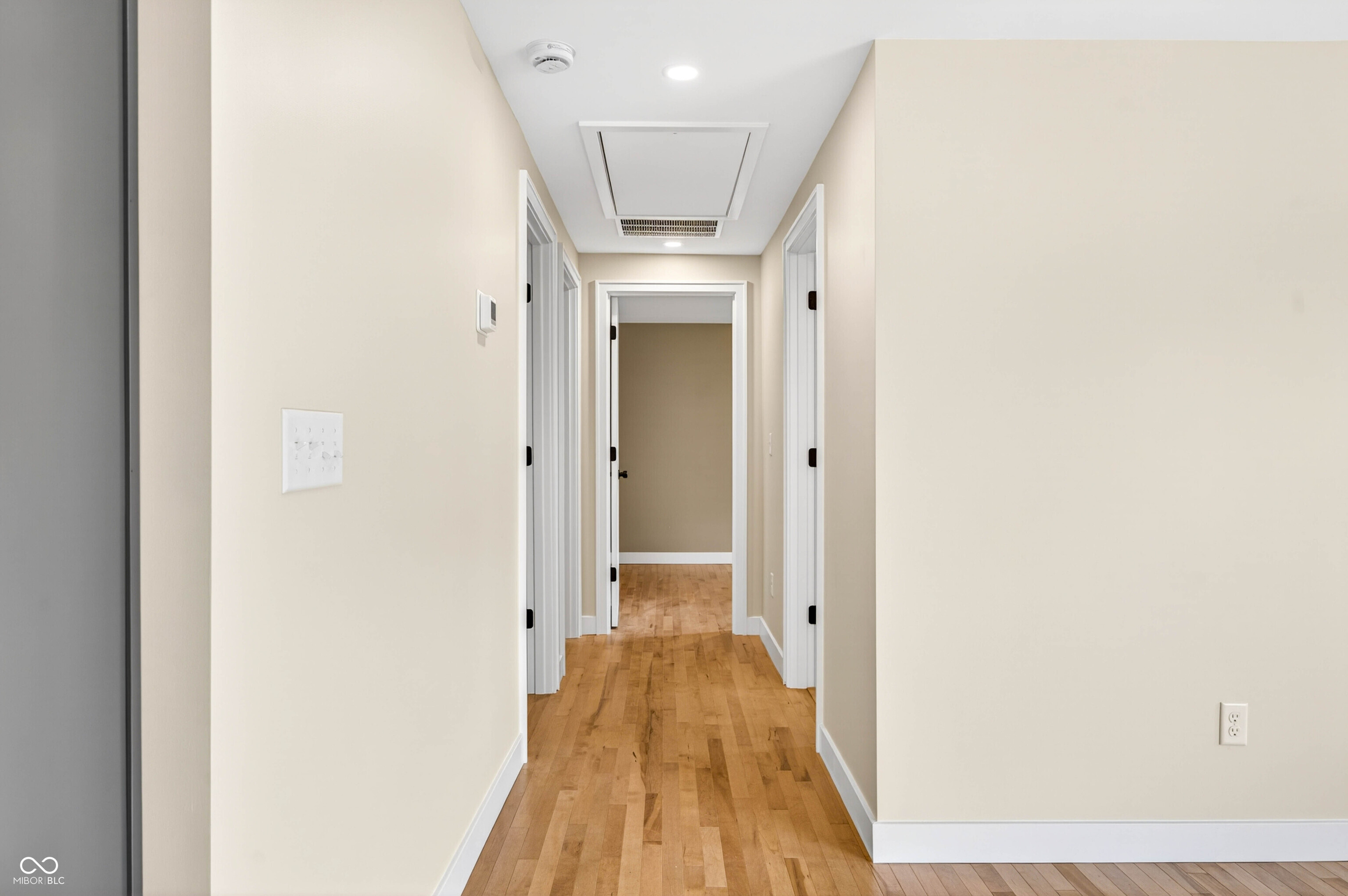 605 8th Street Columbus, IN 47201 - Photo 16 of 29