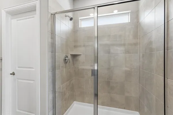 $2,350 | 712 Leavenworth Drive, McKinney, TX 75071