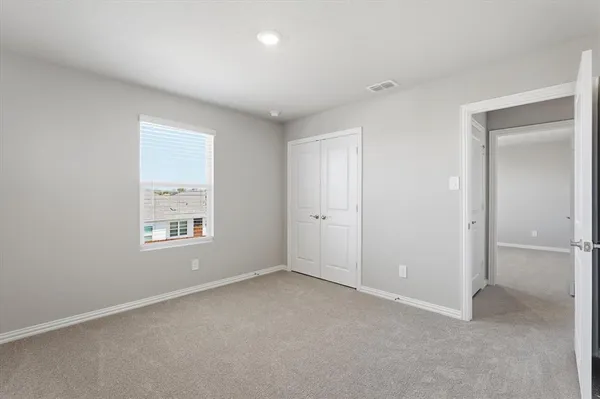 $2,350 | 712 Leavenworth Drive, McKinney, TX 75071