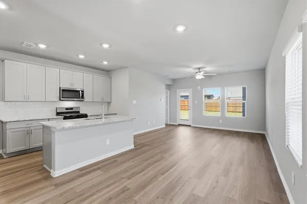 $2,350 | 712 Leavenworth Drive, McKinney, TX 75071