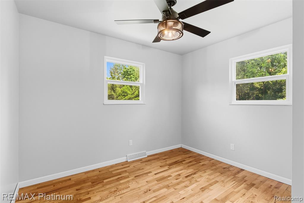 8370 West Rolston Road Linden, MI 48451 - Photo 27 of 37 Gallery Image 27