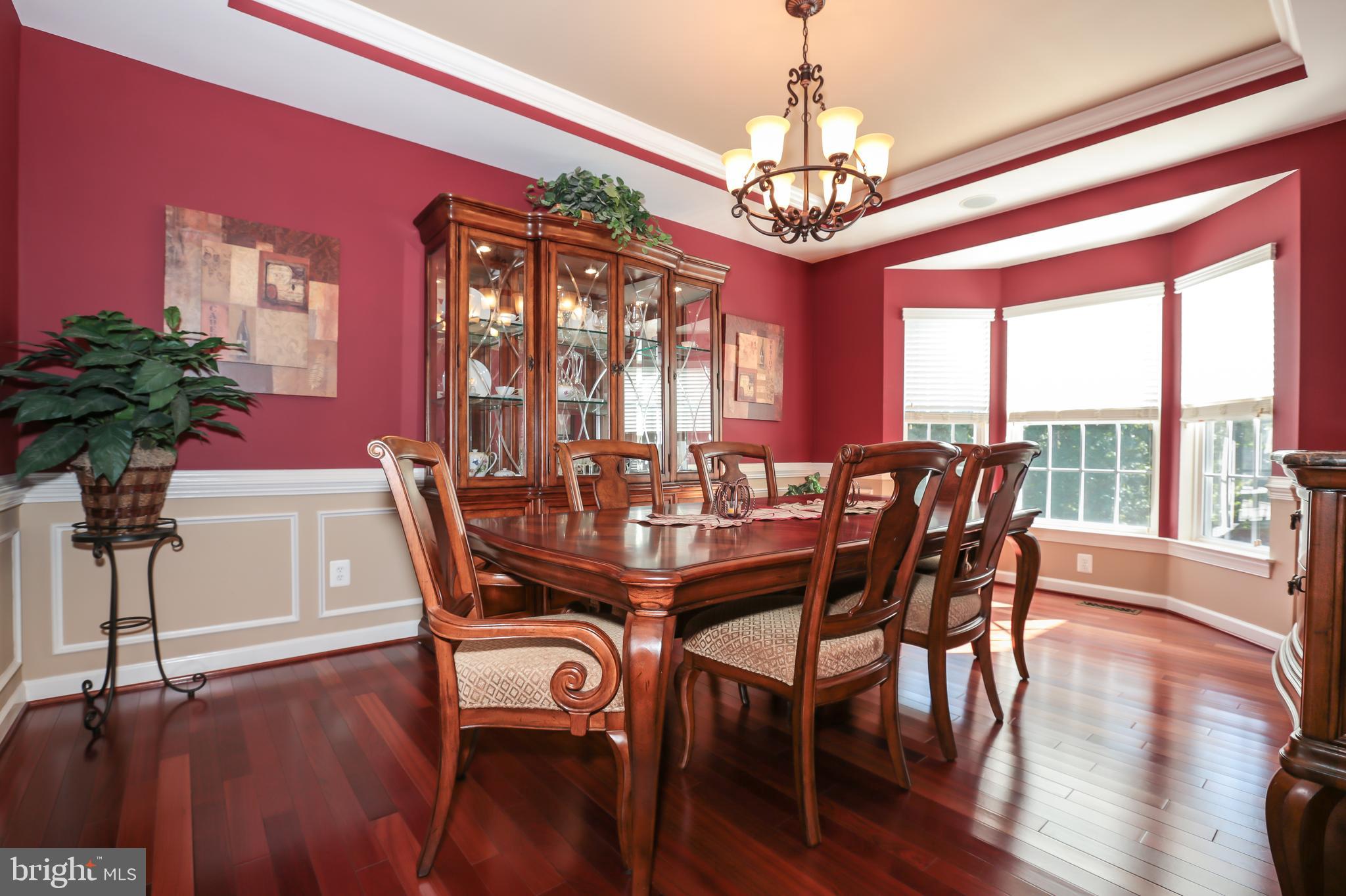 4557 Spring Run Road Warrenton, VA 20187 - Photo 16 of 68 Formal Dining Room w/ Bay Window and Shadow Boxes