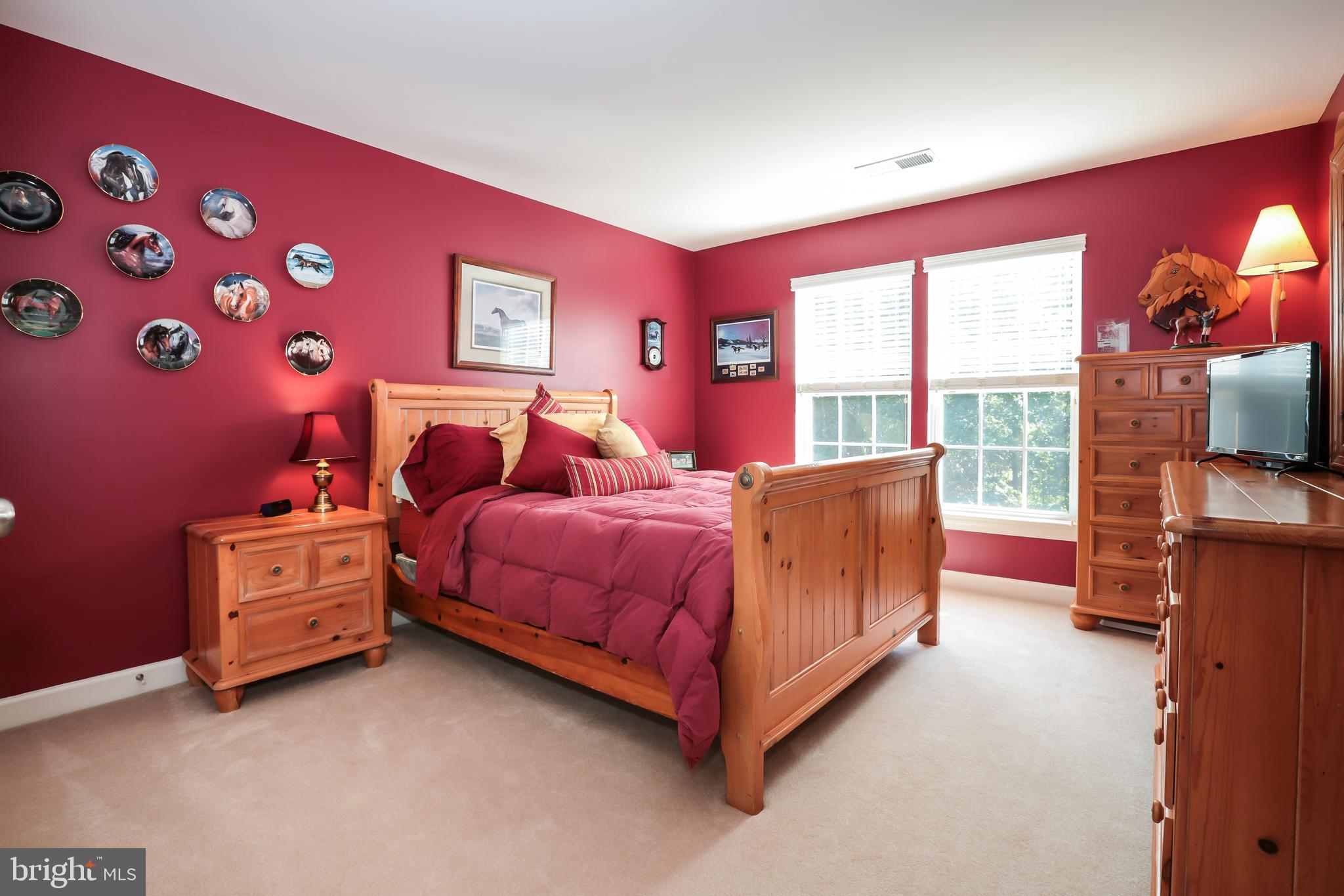 4557 Spring Run Road Warrenton, VA 20187 - Photo 35 of 68 Spacious Bedroom 2