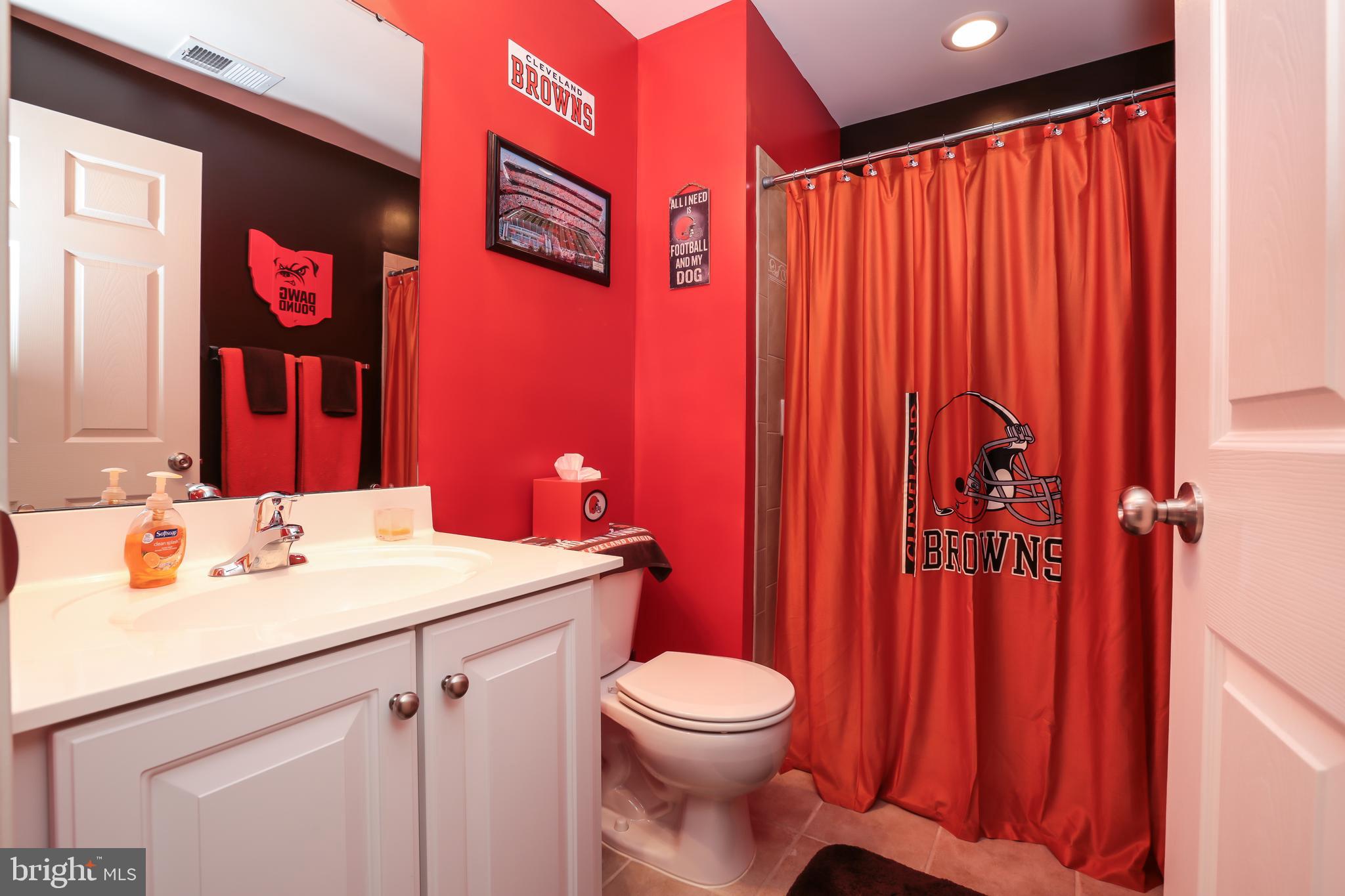 4557 Spring Run Road Warrenton, VA 20187 - Photo 41 of 68 Full Bathroom in Basement