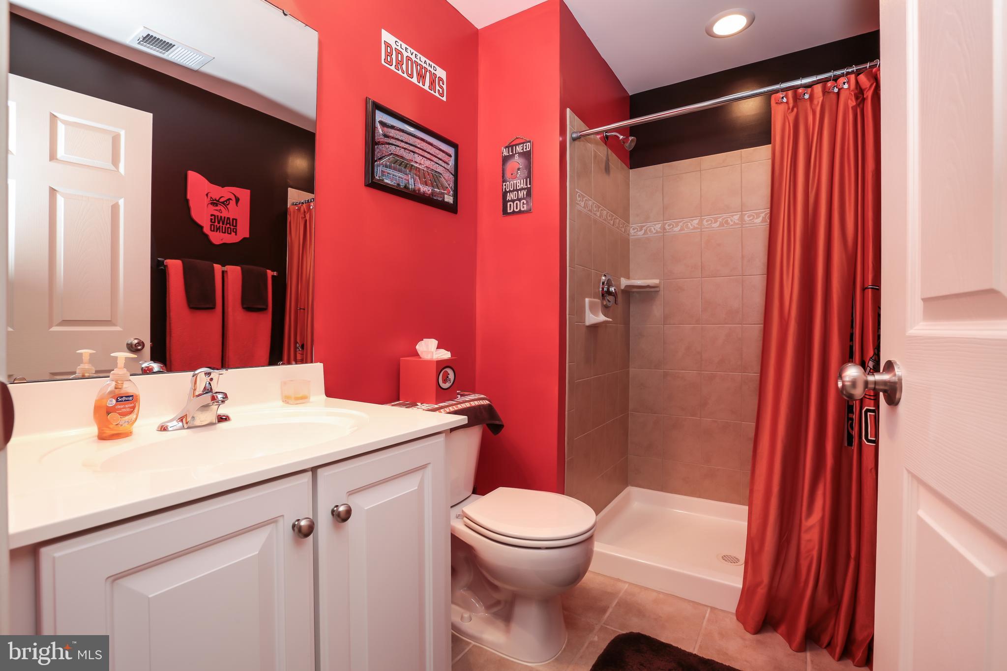 4557 Spring Run Road Warrenton, VA 20187 - Photo 42 of 68 Full Bathroom in Basement