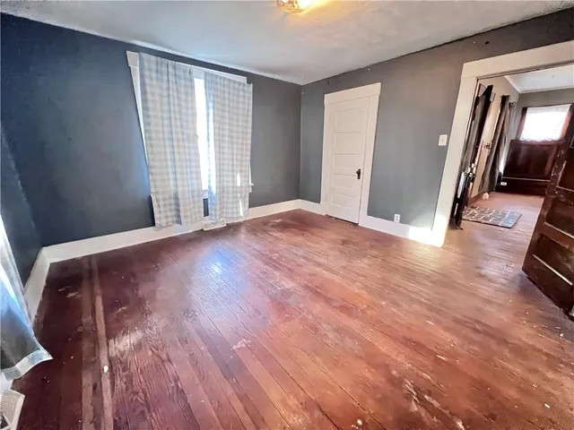 $60,000 | 217 West 1st Street, Cherryvale, KS 67335