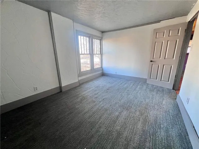 $60,000 | 217 West 1st Street, Cherryvale, KS 67335