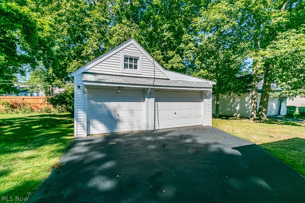 1192 Mayfield Ridge Road Cleveland, OH 44124 - Photo 24 of 26