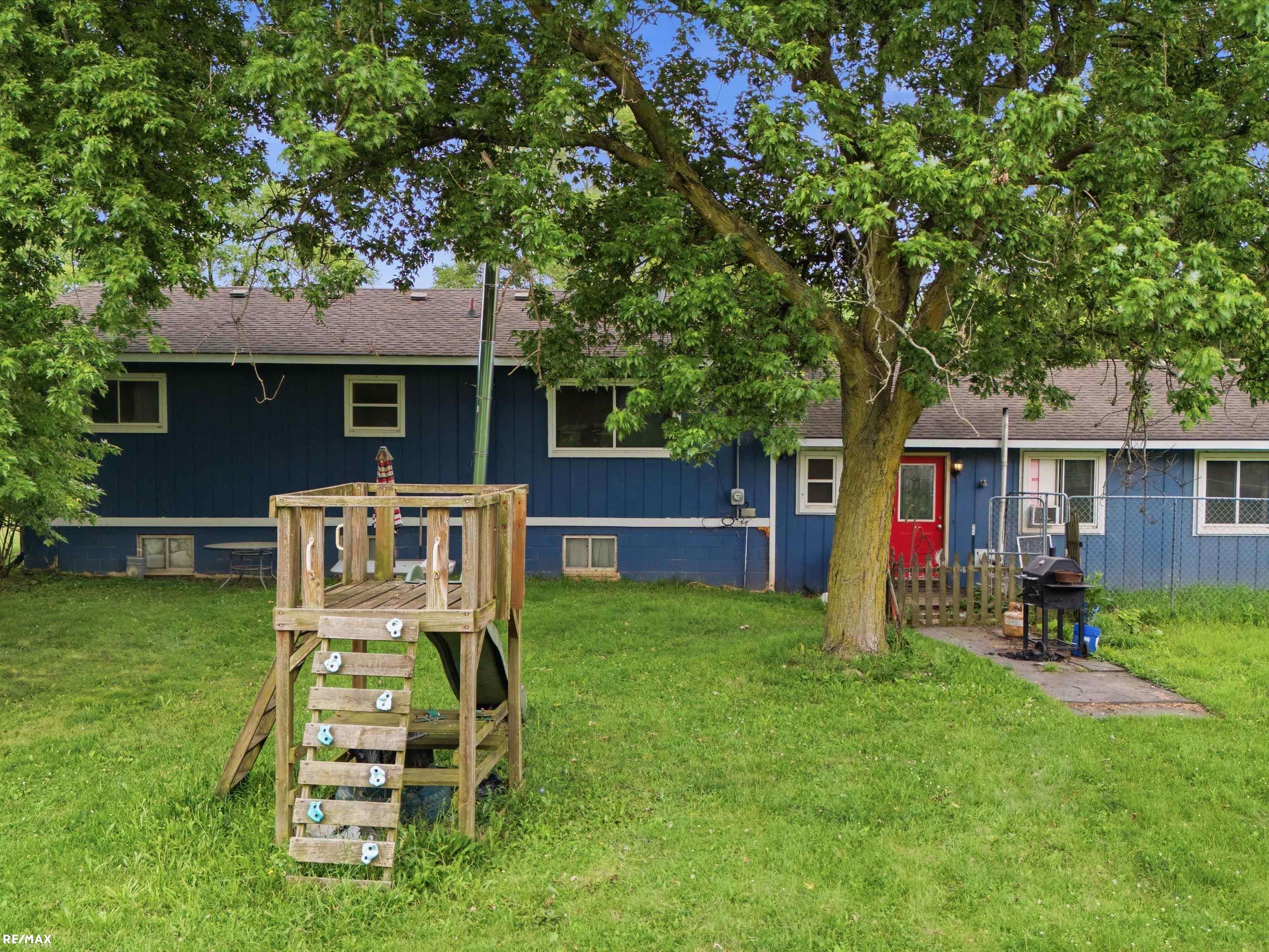 3111 Howland Road Almont, MI 48003 - Photo 6 of 38