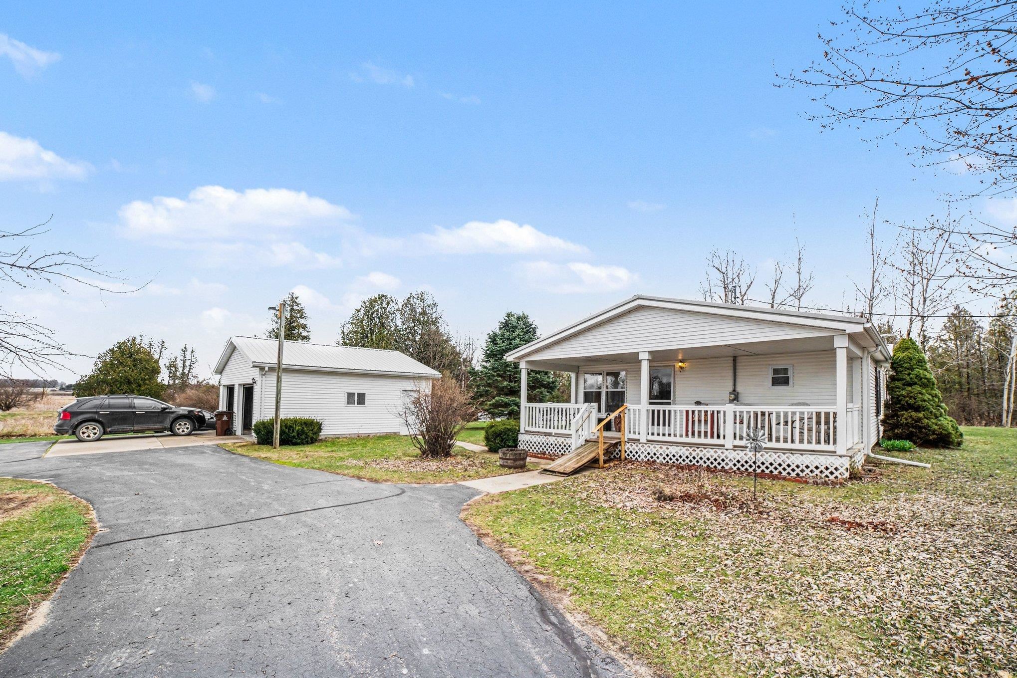 7915 South Curtis Road Mount Pleasant, MI 48858 - Photo 1 of 18 1944266-fb5778cf-fd10-4e70-bed0-bb1c8c2b179c.JPG