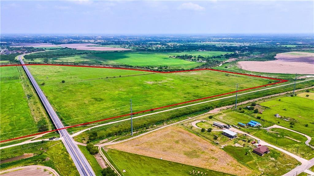 a view of an outdoor space