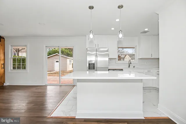 $3,250 | 312 East Gordon Street, Sterling, VA 20164