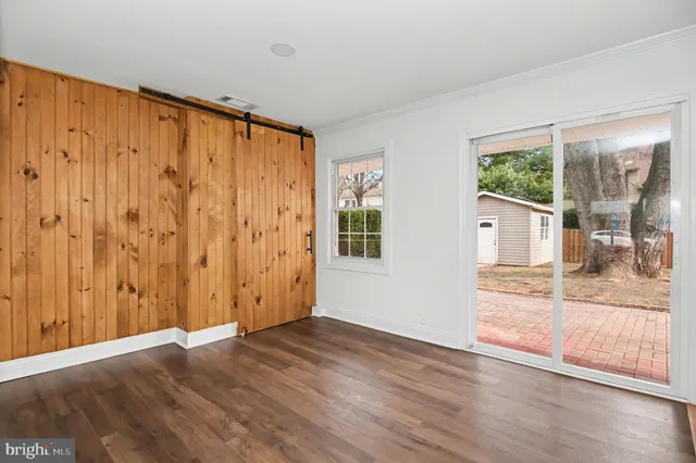 $3,250 | 312 East Gordon Street, Sterling, VA 20164