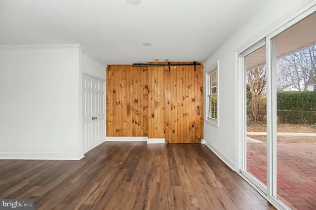 $3,250 | 312 East Gordon Street, Sterling, VA 20164