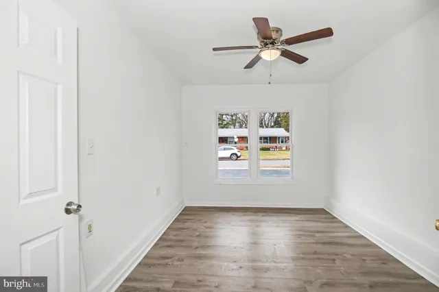 $3,250 | 312 East Gordon Street, Sterling, VA 20164