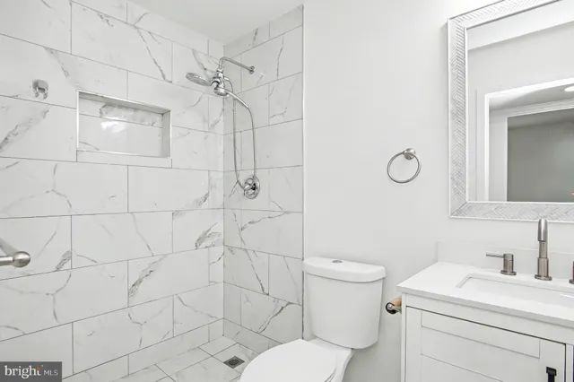 $3,250 | 312 East Gordon Street, Sterling, VA 20164