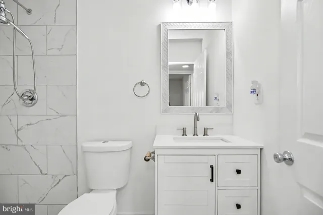 $3,250 | 312 East Gordon Street, Sterling, VA 20164