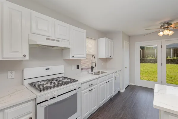 $2,499 | 1121 Charlotte Drive, McKinney, TX 75071