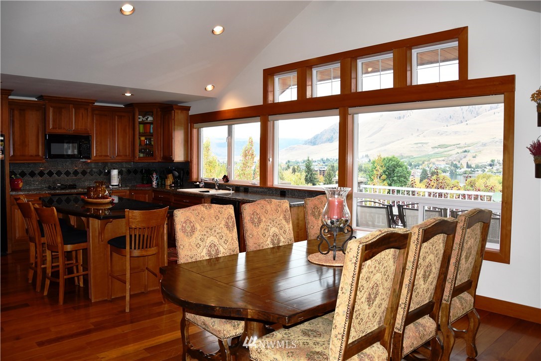 900 West Parkview Road Chelan, WA 98816 - Photo 9 of 25 Gallery Image 9