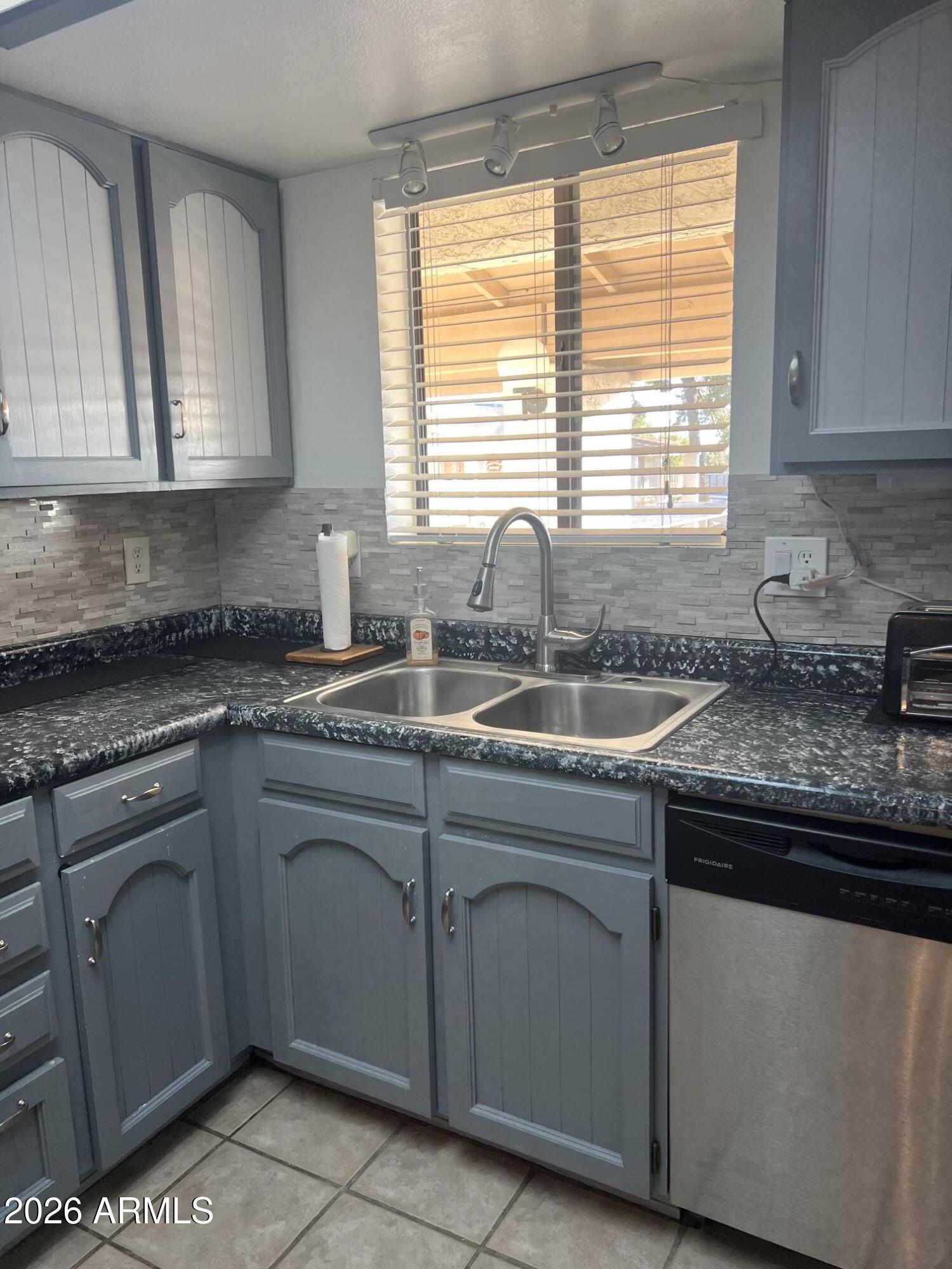 709 South Power Road, Unit 202 Mesa, AZ 85206 - Photo 11 of 58 IMG_9968