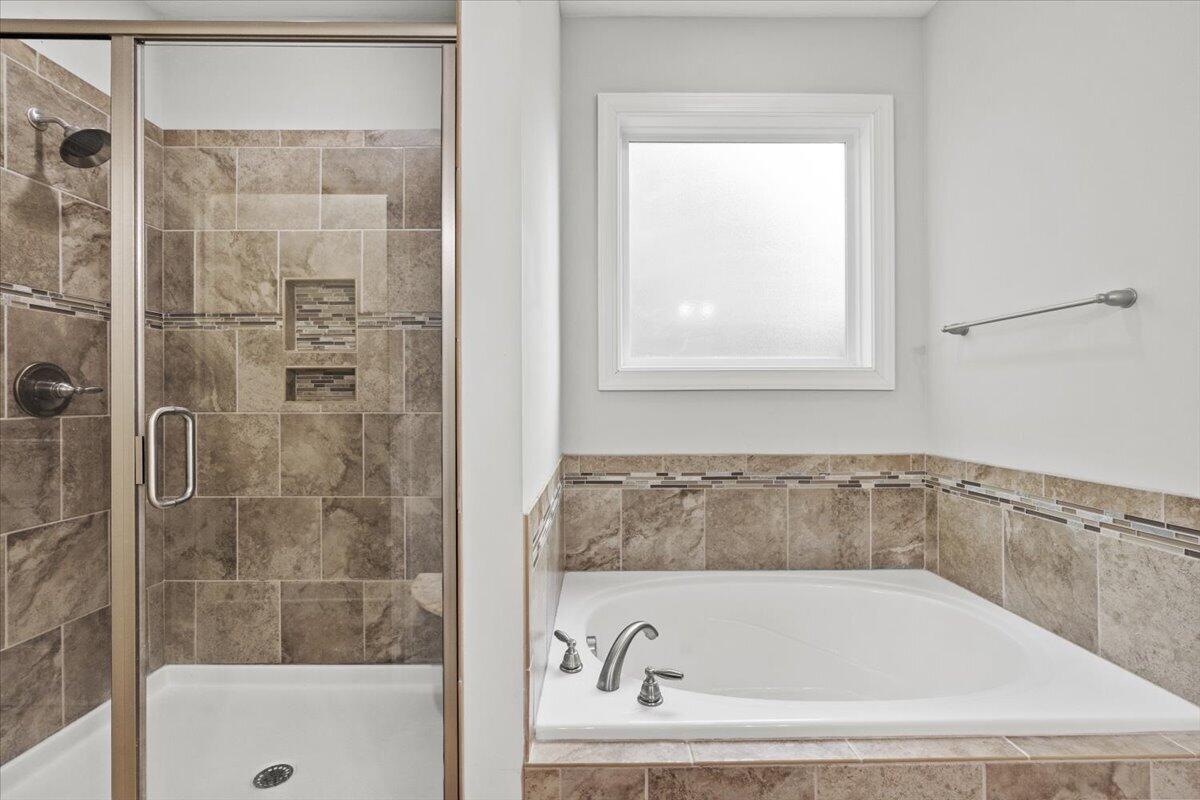 3915 Berkshire Way Grovetown, GA 30813 - Photo 22 of 36 22-Owners Bathroom