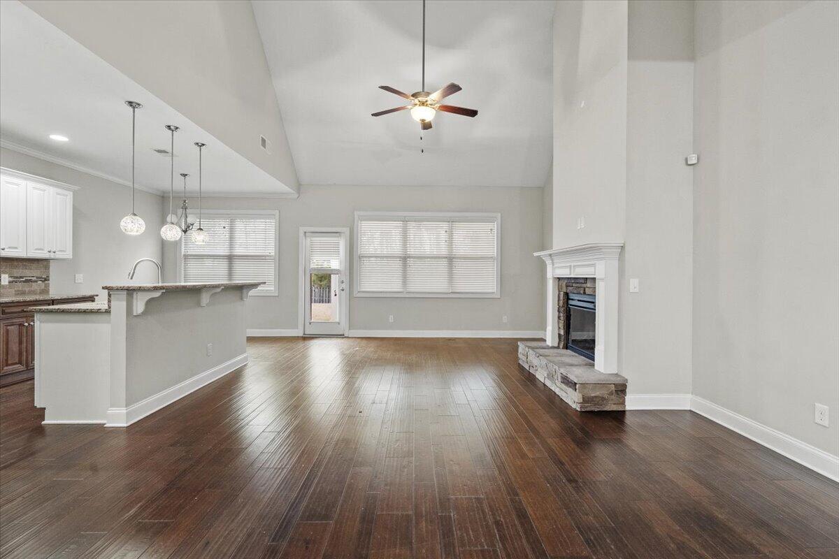 3915 Berkshire Way Grovetown, GA 30813 - Photo 8 of 36 08-Living Room