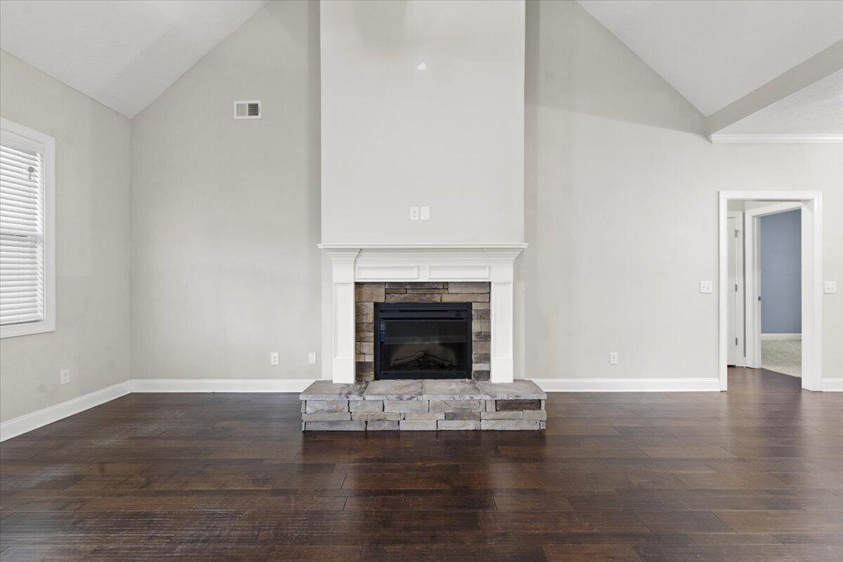 3915 Berkshire Way Grovetown, GA 30813 - Photo 9 of 36 09-Living Room
