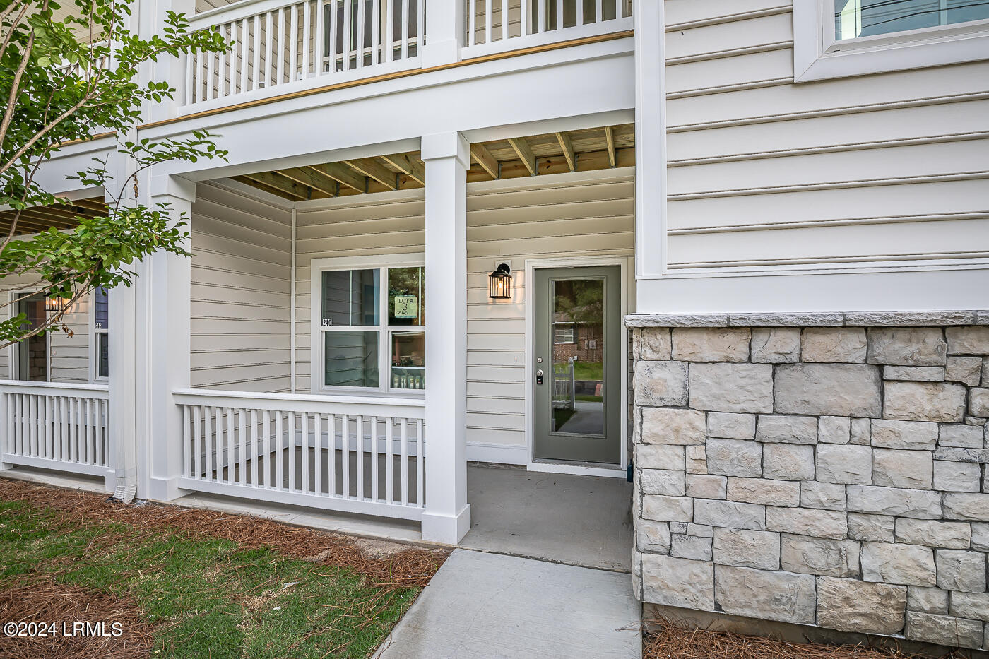 240 Weathersbee Street Ridgeland, SC 29936 - Photo 2 of 36 3 Front porch