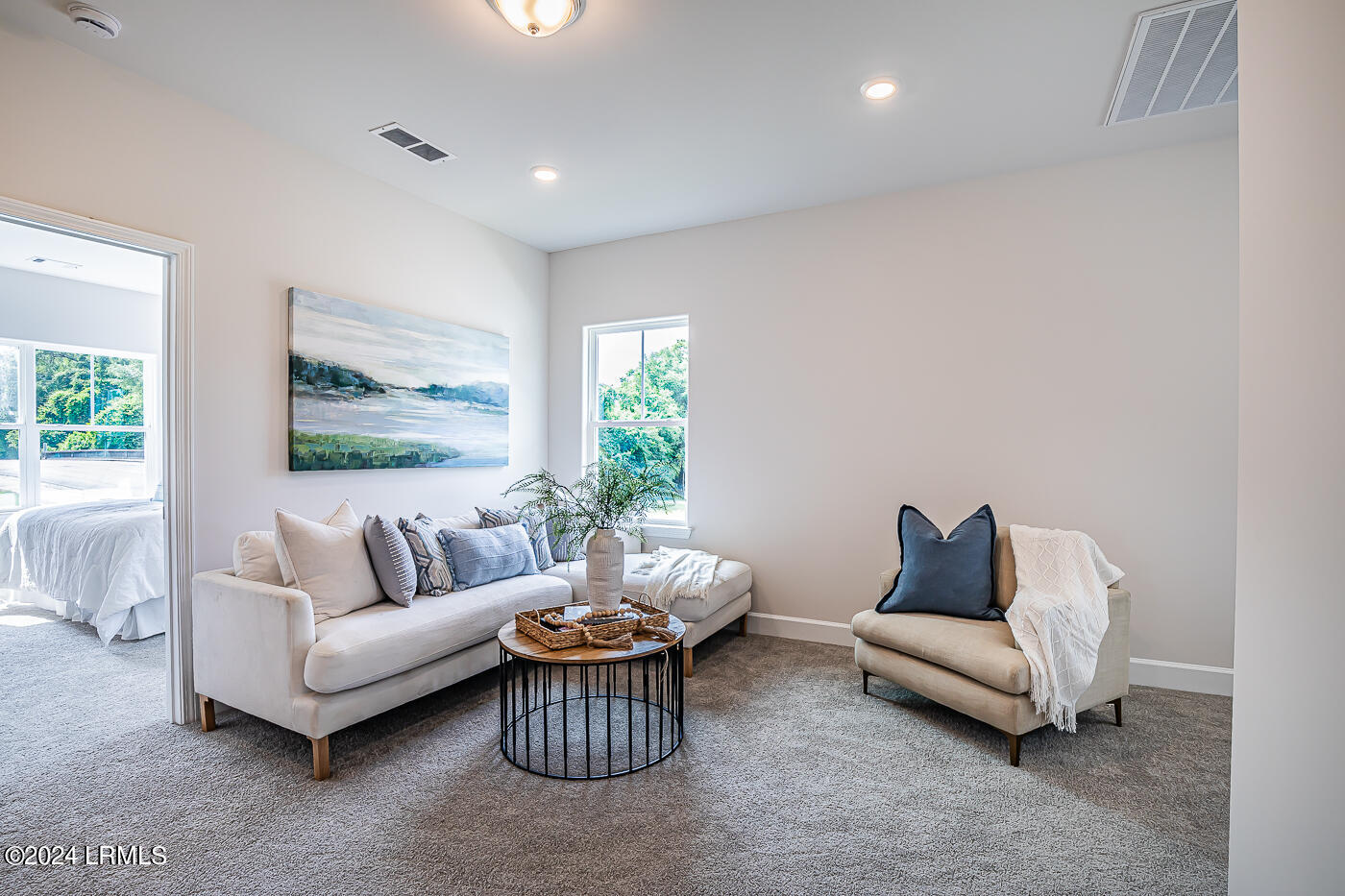 240 Weathersbee Street Ridgeland, SC 29936 - Photo 23 of 36 23 Upstairs seating area