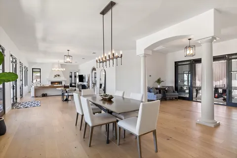 $1,275,000 | 401 Rogart Drive, Spicewood, TX 78669