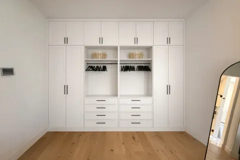 $1,275,000 | 401 Rogart Drive, Spicewood, TX 78669