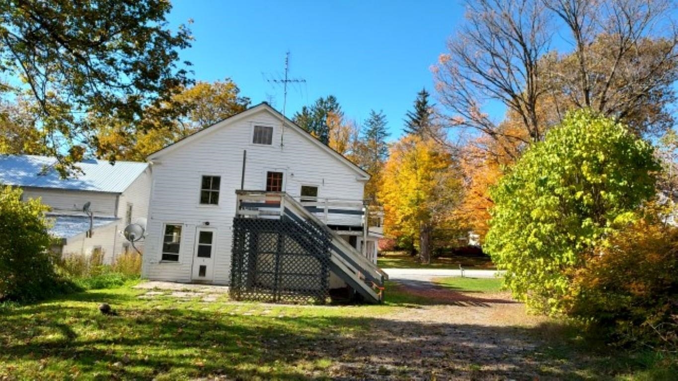 2830 Old Stage Road Benson, VT 05743 - Photo 4 of 32