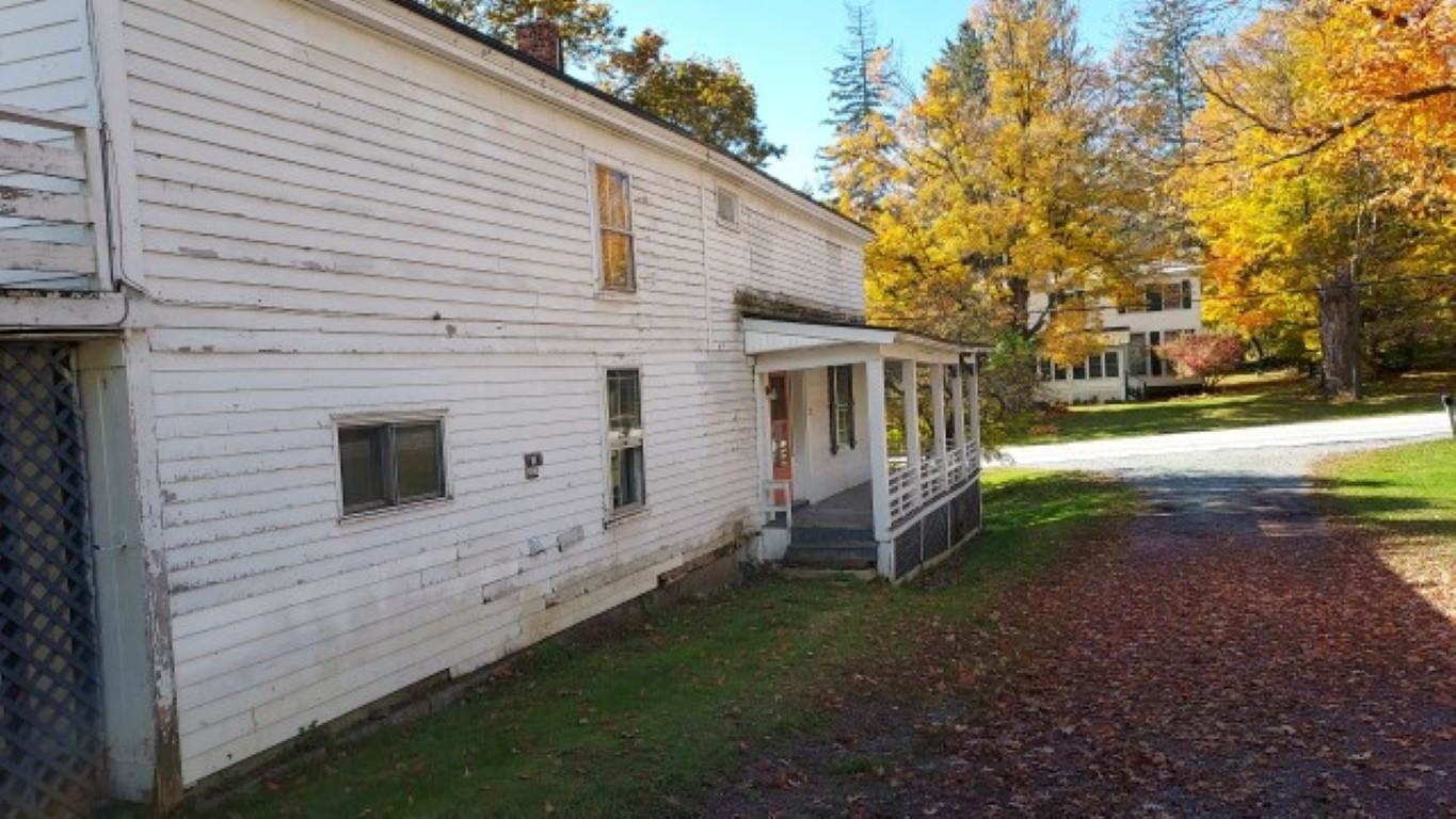 2830 Old Stage Road Benson, VT 05743 - Photo 6 of 32