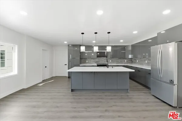 $999,999 | 431 South Tajauta Avenue, Compton, CA 90220