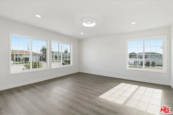 $999,999 | 431 South Tajauta Avenue, Compton, CA 90220