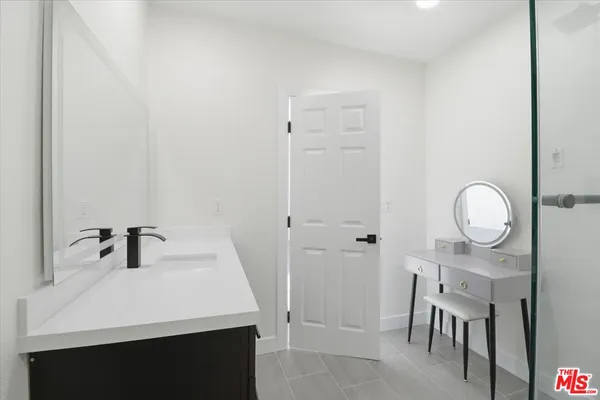 $999,999 | 431 South Tajauta Avenue, Compton, CA 90220