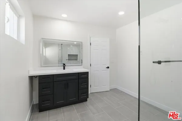 $999,999 | 431 South Tajauta Avenue, Compton, CA 90220