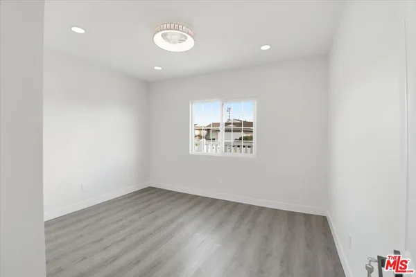 $999,999 | 431 South Tajauta Avenue, Compton, CA 90220