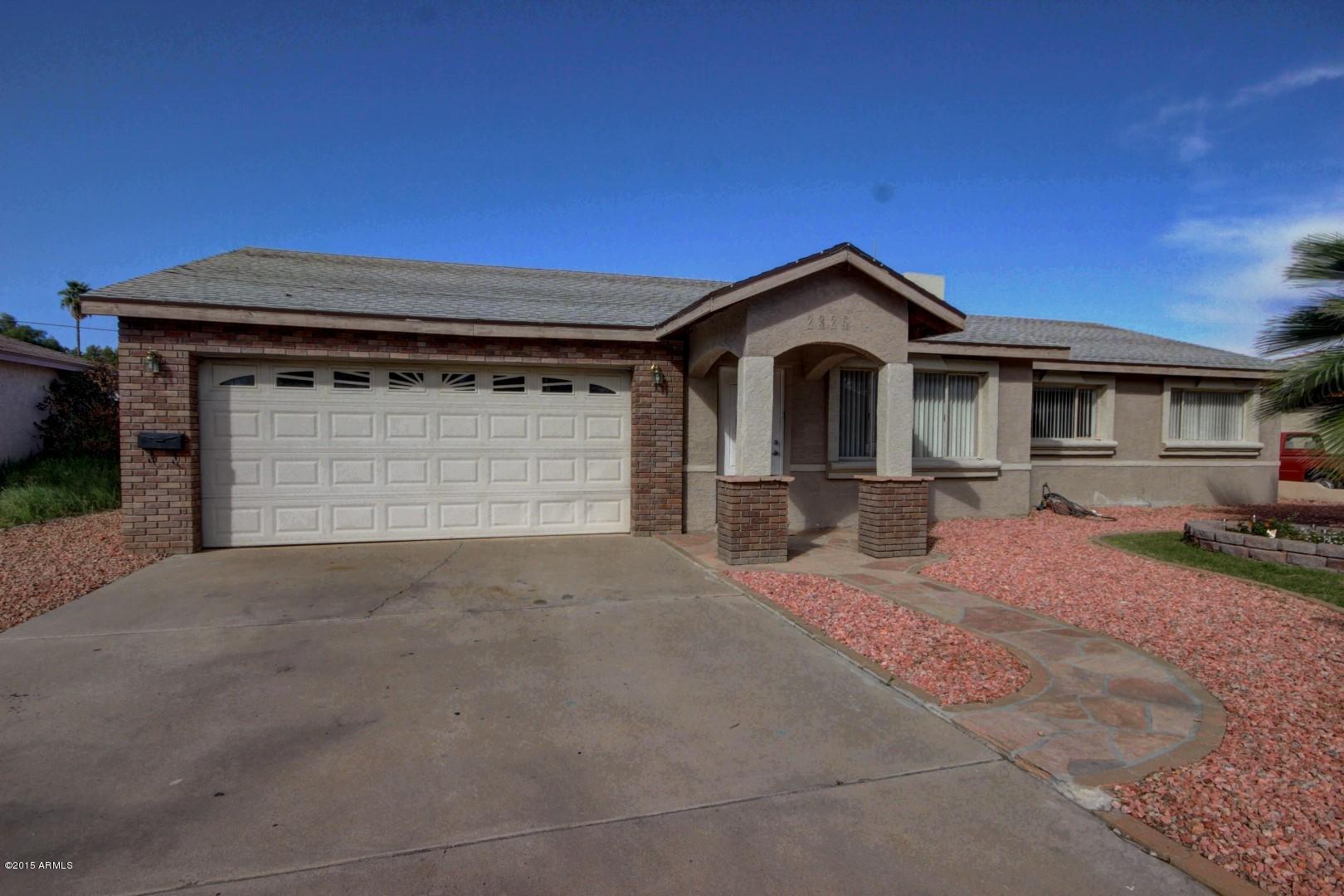 2326 East Cactus Road Phoenix, AZ 85022 - Photo 2 of 27 Cactus Front View III