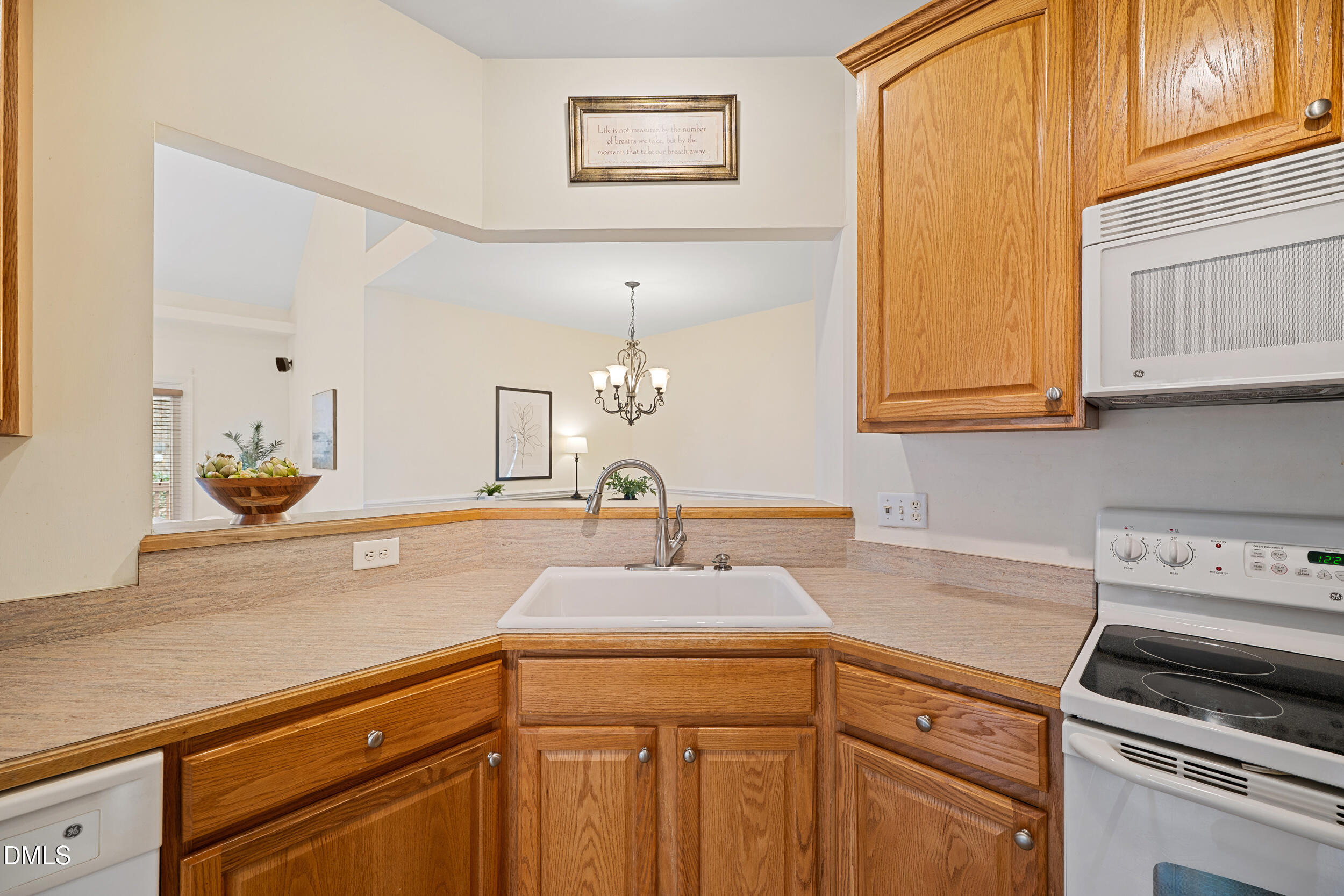 124 Braid Court Raleigh, NC 27603 - Photo 25 of 53 23 -124 braid ct, interior, kitchen