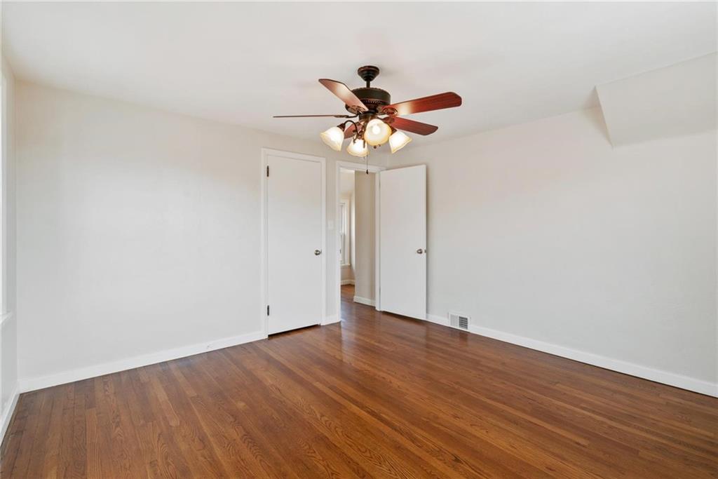 835 Geyer Road Pittsburgh, PA 15212 - Photo 18 of 25 Gallery Image 18