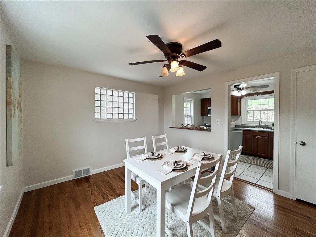 835 Geyer Road Pittsburgh, PA 15212 - Photo 5 of 25 Gallery Image 5