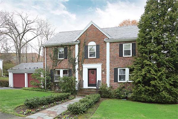 53 West Boulevard Road Newton, MA 02459 - Photo 1 of 6