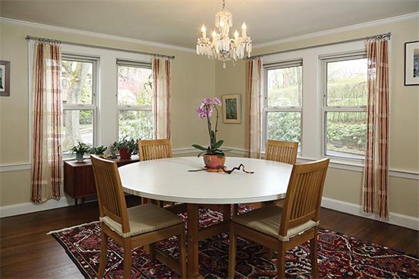 53 West Boulevard Road Newton, MA 02459 - Photo 4 of 6