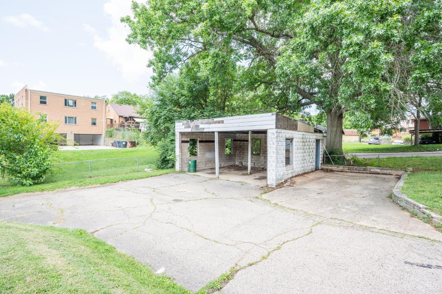 3921 Race Road Cincinnati, OH 45211 - Photo 9 of 35 Gallery Image 9