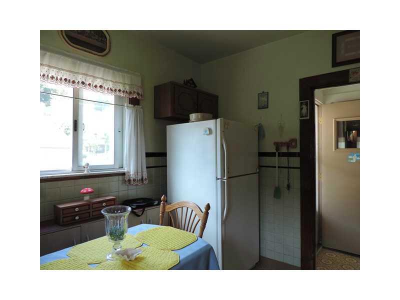 925 Hober Avenue McKees Rocks, PA 15136 - Photo 4 of 23 Kitchen. First Floor Kitchen
