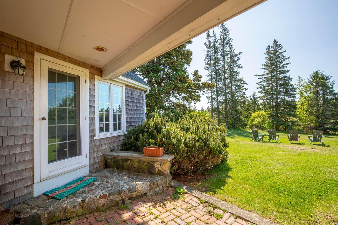 1392 North Haven Road Vinalhaven, ME 04863 - Photo 21 of 58 W21-ME2666_20