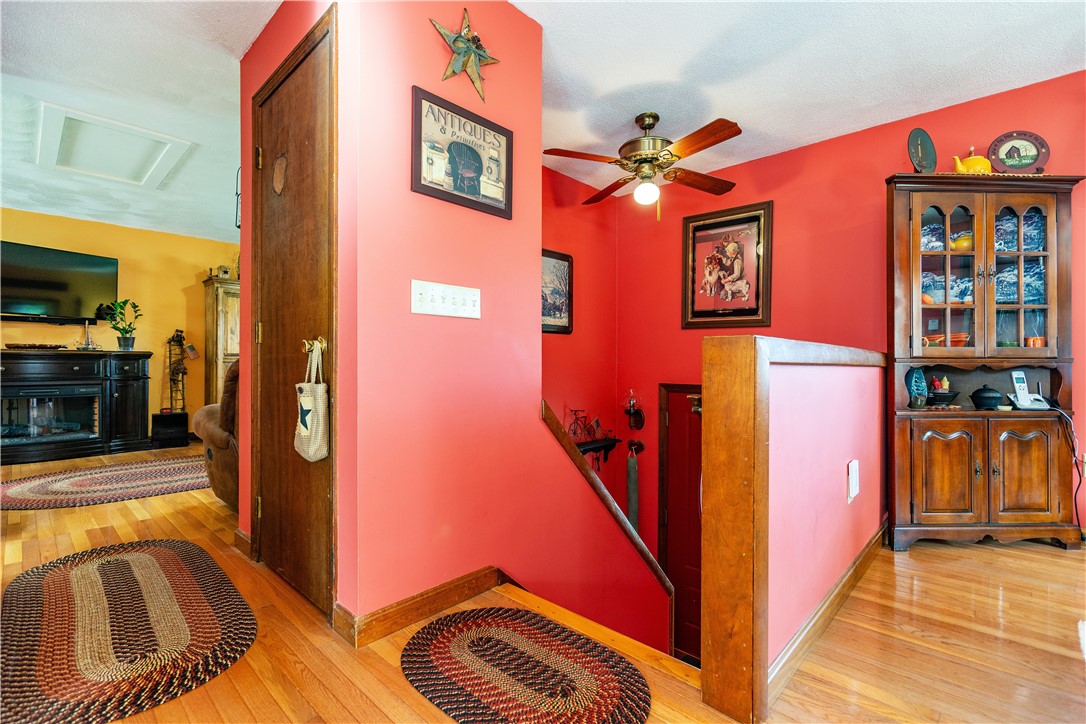 3222 Flat River Road Coventry, RI 02816 - Photo 4 of 38