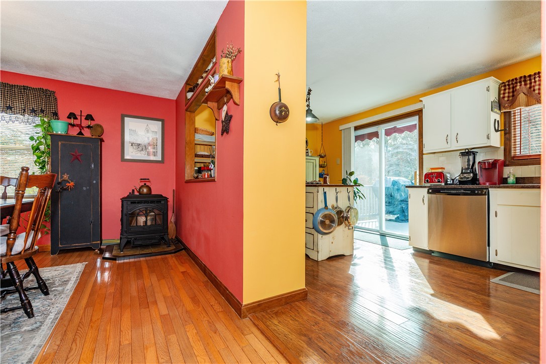 3222 Flat River Road Coventry, RI 02816 - Photo 6 of 38