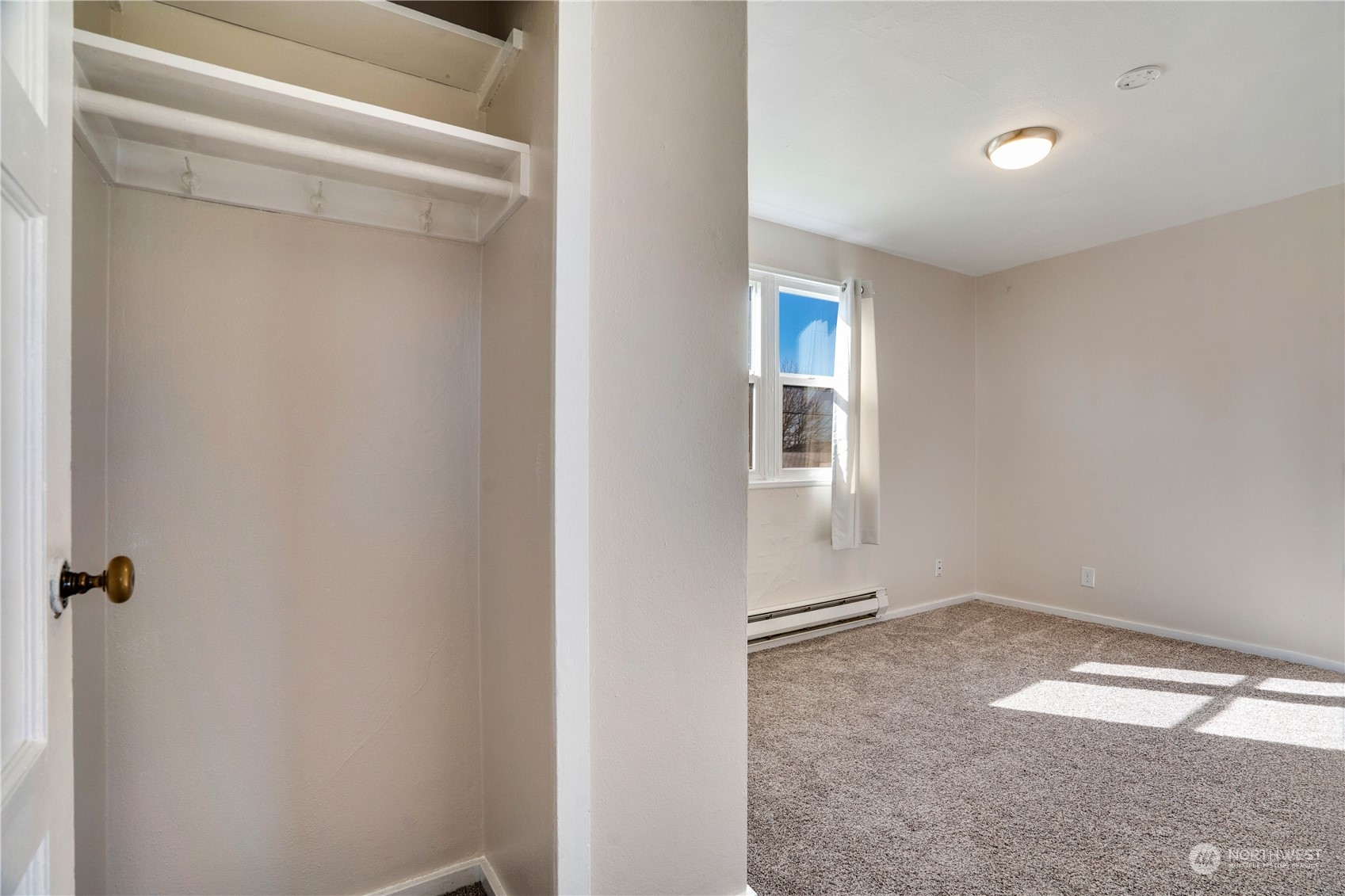 1146 Magnuson Way Bremerton, WA 98310 - Photo 12 of 31 Gallery Image 12